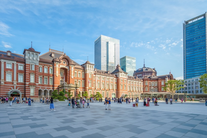 Take your time exploring Japan's biggest train stations - they are often landmarks and attractions in themselves. Take your time exploring Japan's biggest train stations - they are often landmarks and attractions in themselves.