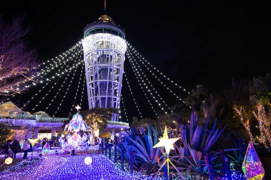 Prepare to be dazzling by Enoshima Illuminations. 