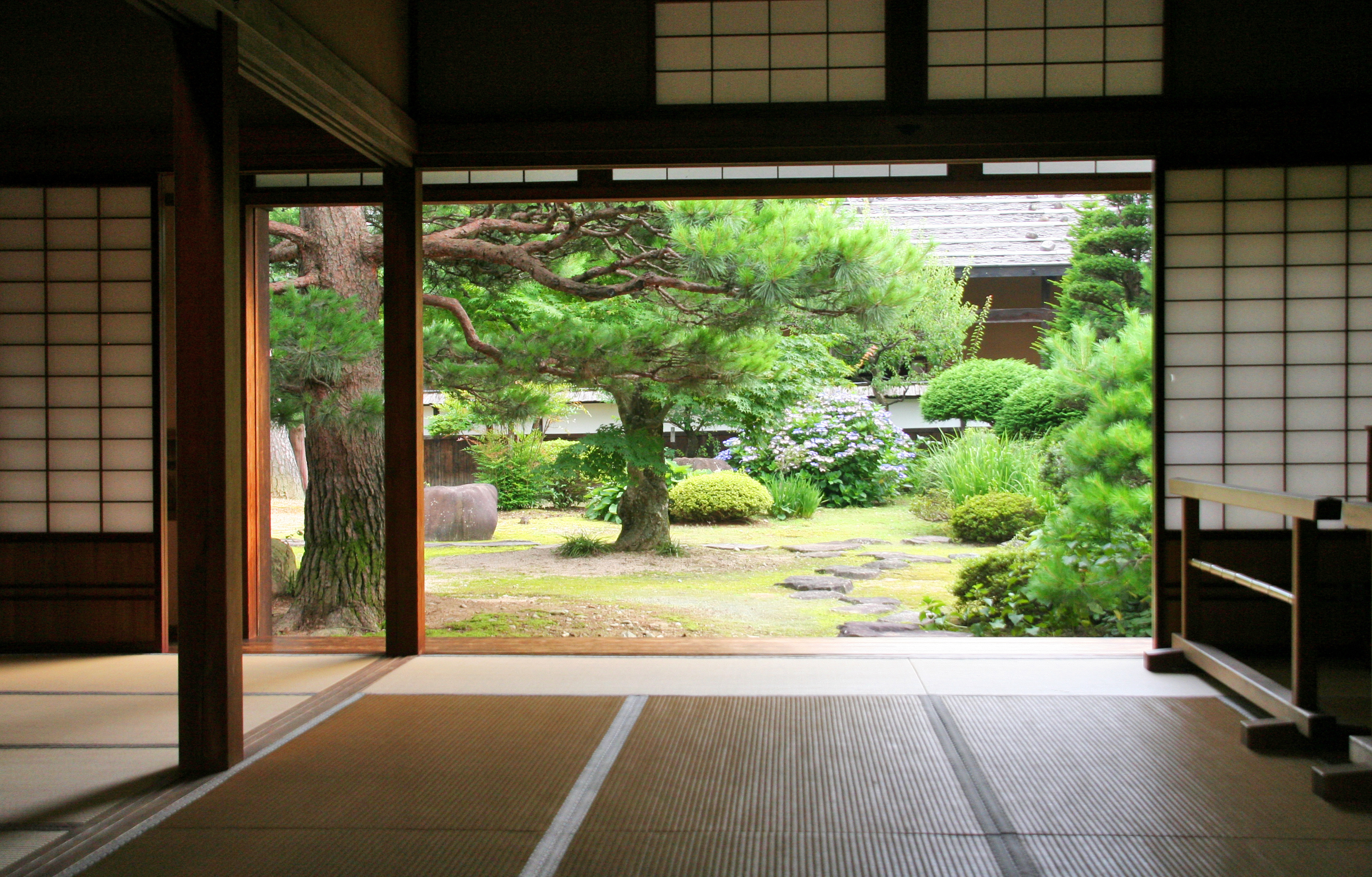 Five Reasons To Stay in a Ryokan photo