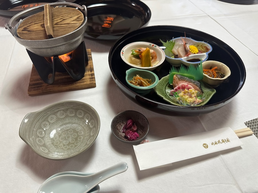 Dining at Chikurin-in Gunpoen ryokan on Mt Yoshino.