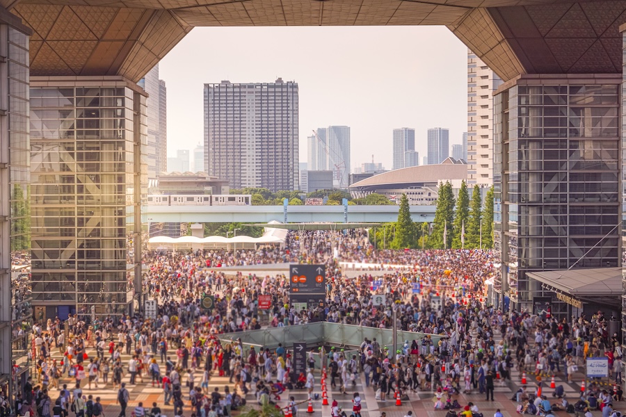 Crowds gather at Tokyo Big Sight venue. Crowds gather at Tokyo Big Sight venue.
