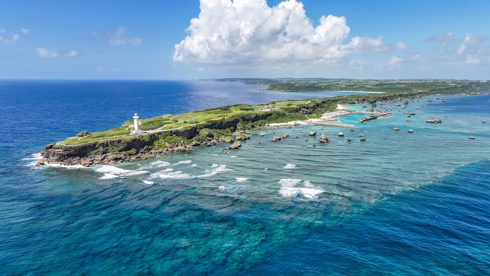 Breathtaking views at Higashi-Hennazaki on Miyakojima.