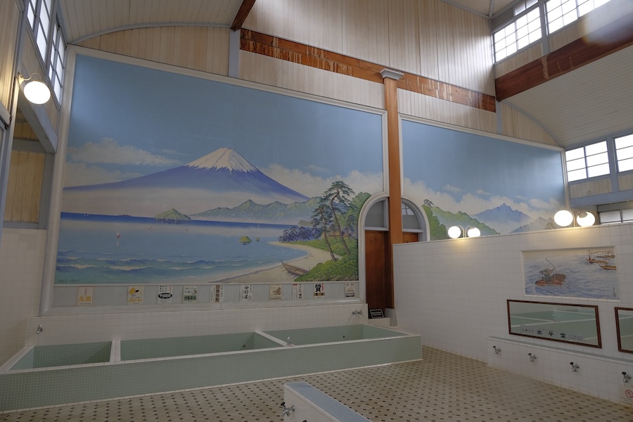 As well as onsen, you'll find lots of traditional Japanese bathhouses and public spas in Tokyo and other cities. As well as onsen, you'll find lots of traditional Japanese bathhouses and public spas in Tokyo and other cities.