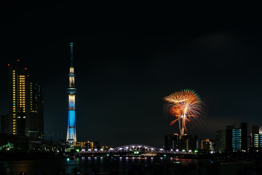 With the Tokyo Skytree looking on, the Sumida River Fireworks Festival is iconic and spectacular. With the Tokyo Skytree looking on, the Sumida River Fireworks Festival is iconic and spectacular.