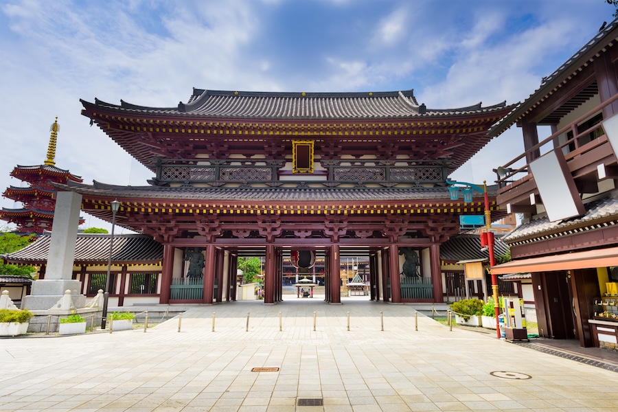 Kawasaki Daishi Temple is located nearby to the site of Kanamara Matsuri.