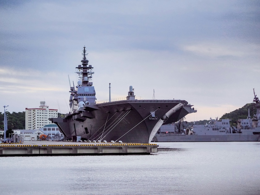 Escort Ship / Destroyer Izumo, Japan Maritime Self-Defense Force, Yokosuka. Escort Ship / Destroyer Izumo, Japan Maritime Self-Defense Force, Yokosuka.