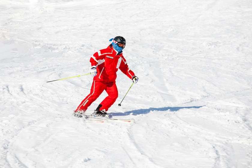 Many winter sports enthusiasts choose to wear bright colors against the white snow. Many winter sports enthusiasts choose to wear bright colors against the white snow.