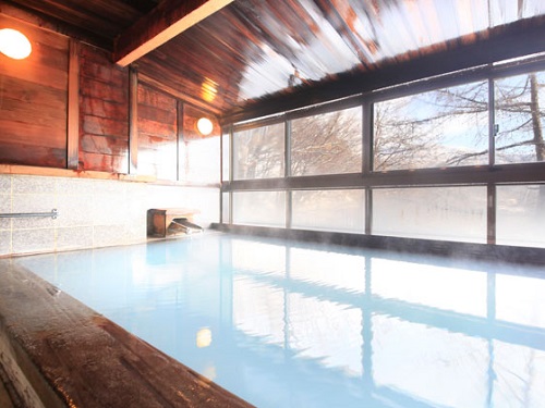 Women's main bath photo