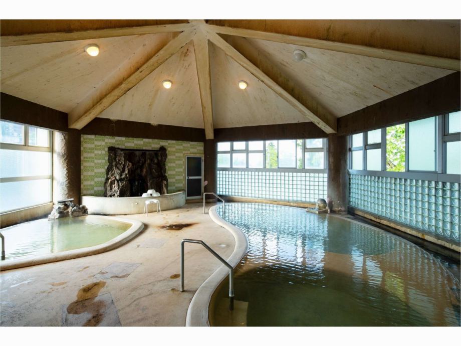 Public Main bath photo