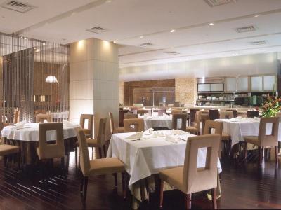 Royal Park Hotel image