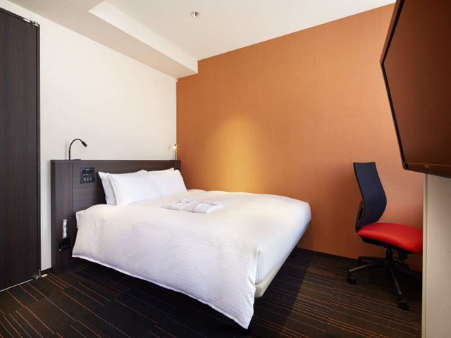 the b akasaka-mitsuke image