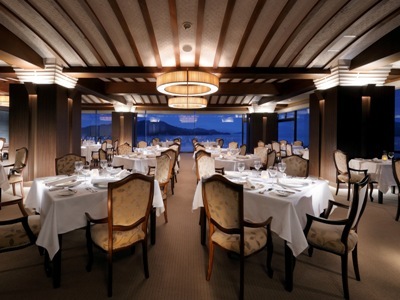 Toba Hotel International image
