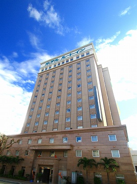 Hotel facade photo