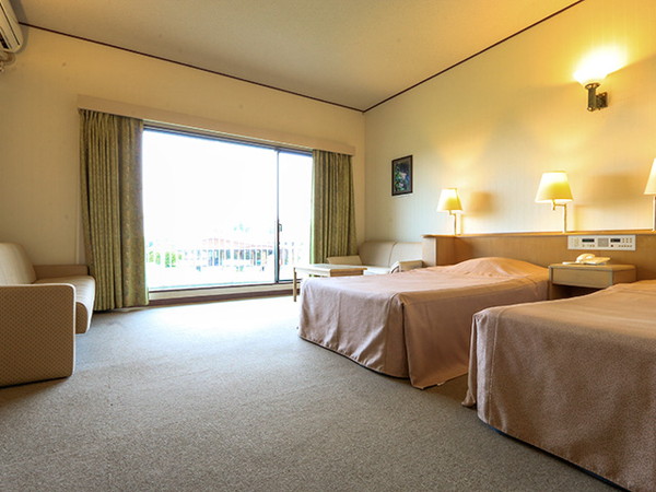 Hotel Coral Palms photo