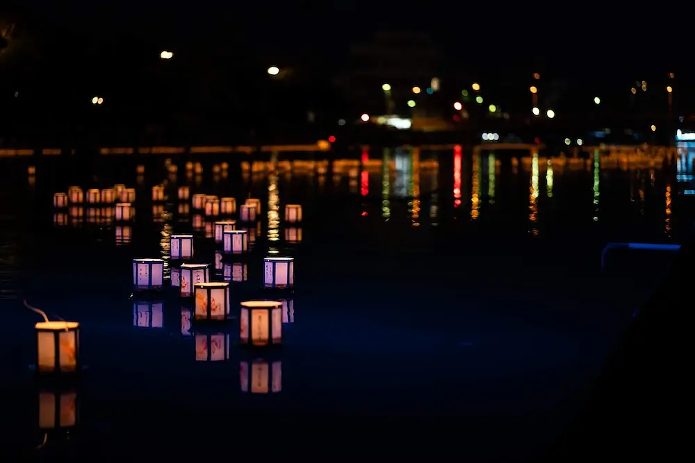 Obon: Japan's Summer Homecoming and Biggest Travel Rush photo