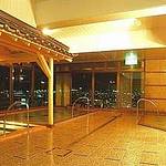 Women's main bath photo