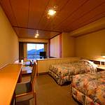 Guestroom photo