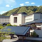 Hotel facade photo
