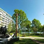 Hotel facade photo