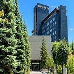 Hotel facade photo