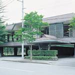 Hotel facade photo