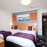 Guestroom photo