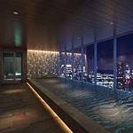 Men's main bath photo