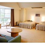 Guestroom photo