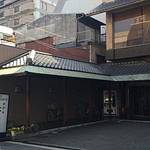 Hotel facade photo