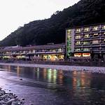 Hotel facade photo