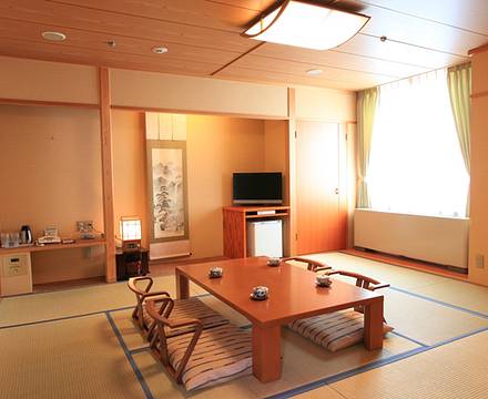 Hiroshimashi Bunka Koryu Kaikan photo