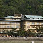 Hotel facade photo