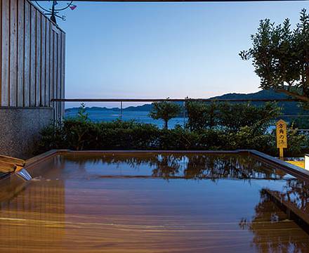 Toba Seaside Hotel photo