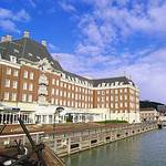 Hotel facade photo