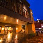 Hotel facade photo