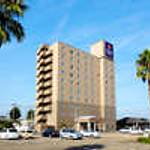 Hotel facade photo